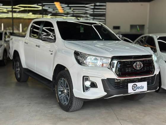 TOYOTA HILUX 2.7 SRV 4X4 CD 16V FLEX 4P AUTOMÁTICO TOYOTA HILUX 2.7 SRV 4X4 CD 16V FLEX 4P AUTOMÁTICO